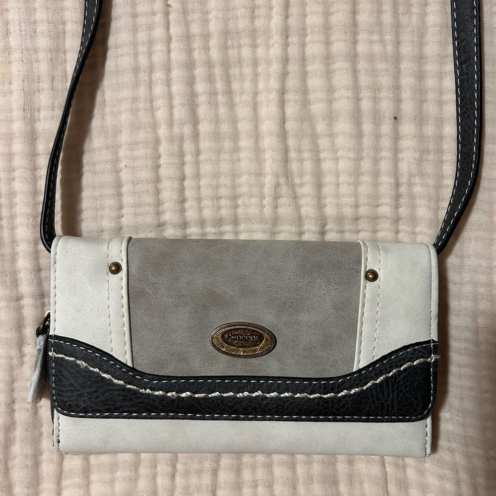 Concept small crossbody